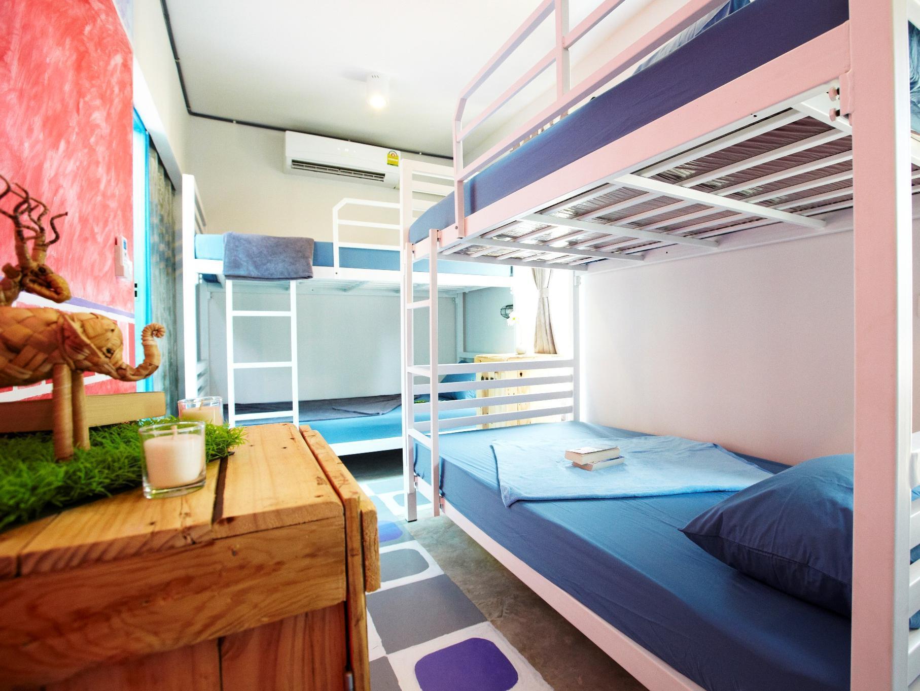 Wh Hostel Bangkok Extérieur photo