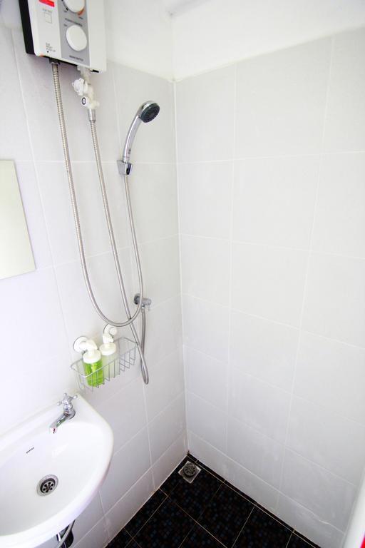 Wh Hostel Bangkok Extérieur photo